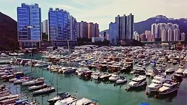 冷色调香港游船码头最新航拍视频的预览图